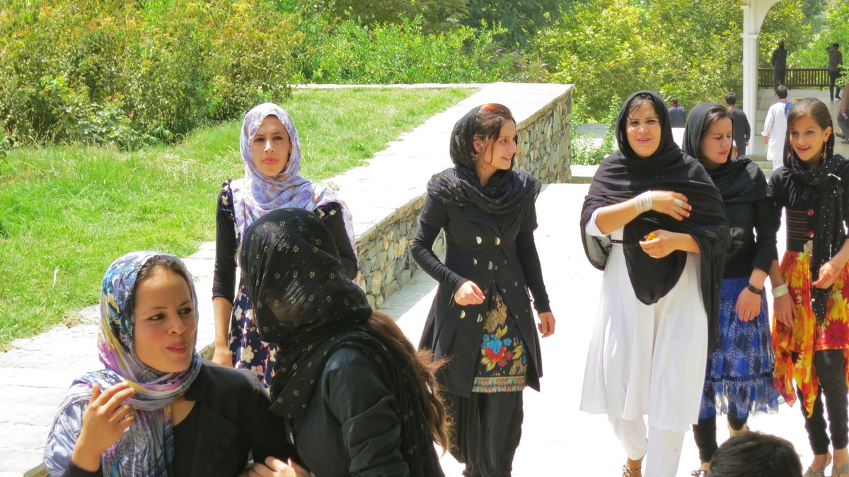 Humanitarian assistance for vulnerable Afghan families